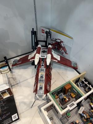 Lot 1005 - Lego Star Wars Coruscant Guard gunship with...