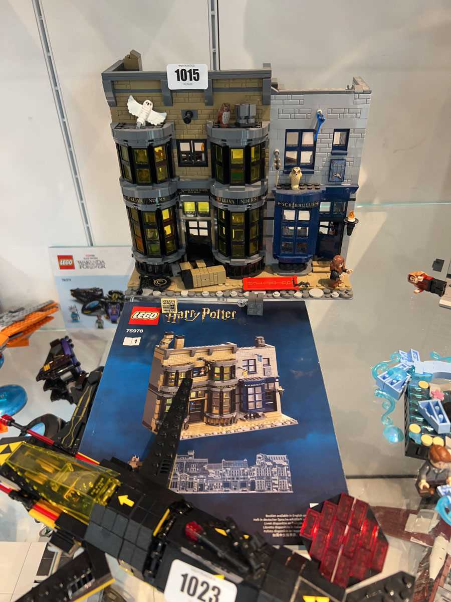 Lot 1015 - Lego Harry Potter Diagon Alley Ollivanders...