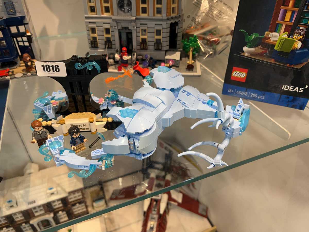 Lot 1016 - Lego Harry Potter Expecto Patronum 2 in 1...