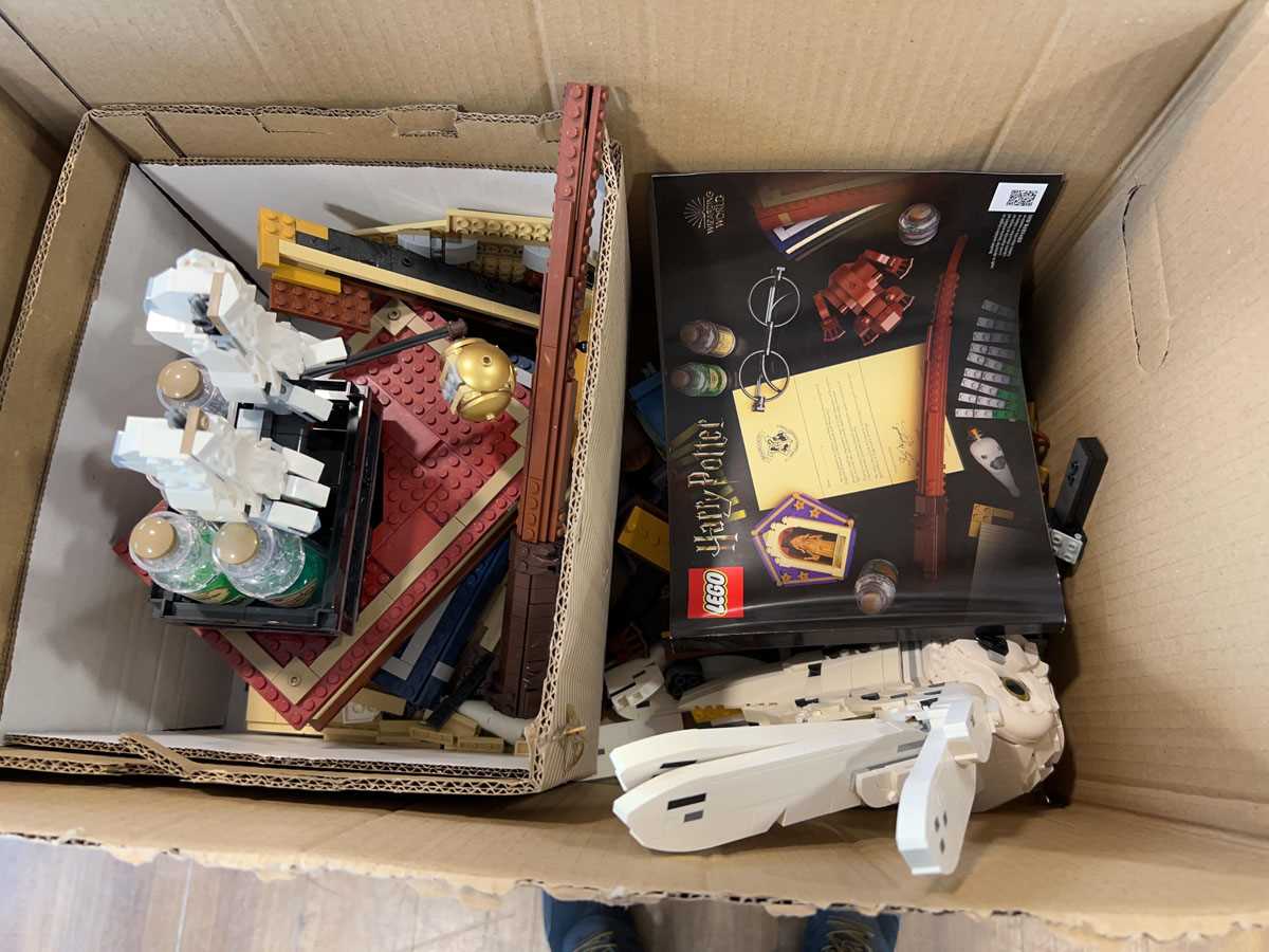 Lot 1057 - Box containing Lego from Harry Potter Hogwarts...