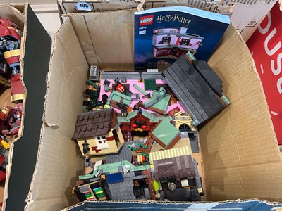 Lot 1055 - 2 boxes of Harry Potter Lego incl. part built...