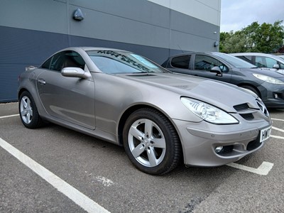 Lot (HW07 SLK) 2007 Mercedes-Benz SLK280 hard-top...