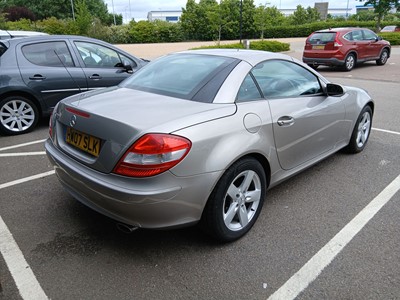 Lot (HW07 SLK) 2007 Mercedes-Benz SLK280 hard-top...