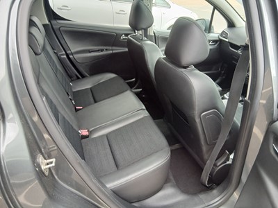 Lot (KM12 JDZ) 2012 Peugeot 207 Allure HDI 112...