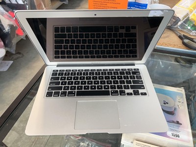 Lot 1595 - Macbook (A1466EMC3178), no power supply